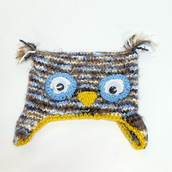 NWT Hand Knit Hoot Owl Childs Soft Beanie Hat with Googly Eyes Size 5-10 Years - Picture 3 of 10